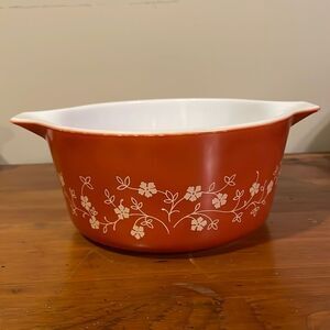 Vintage Pyrex 474-B Orange with White Flowers Bouquet Casserole 1.5 Quart